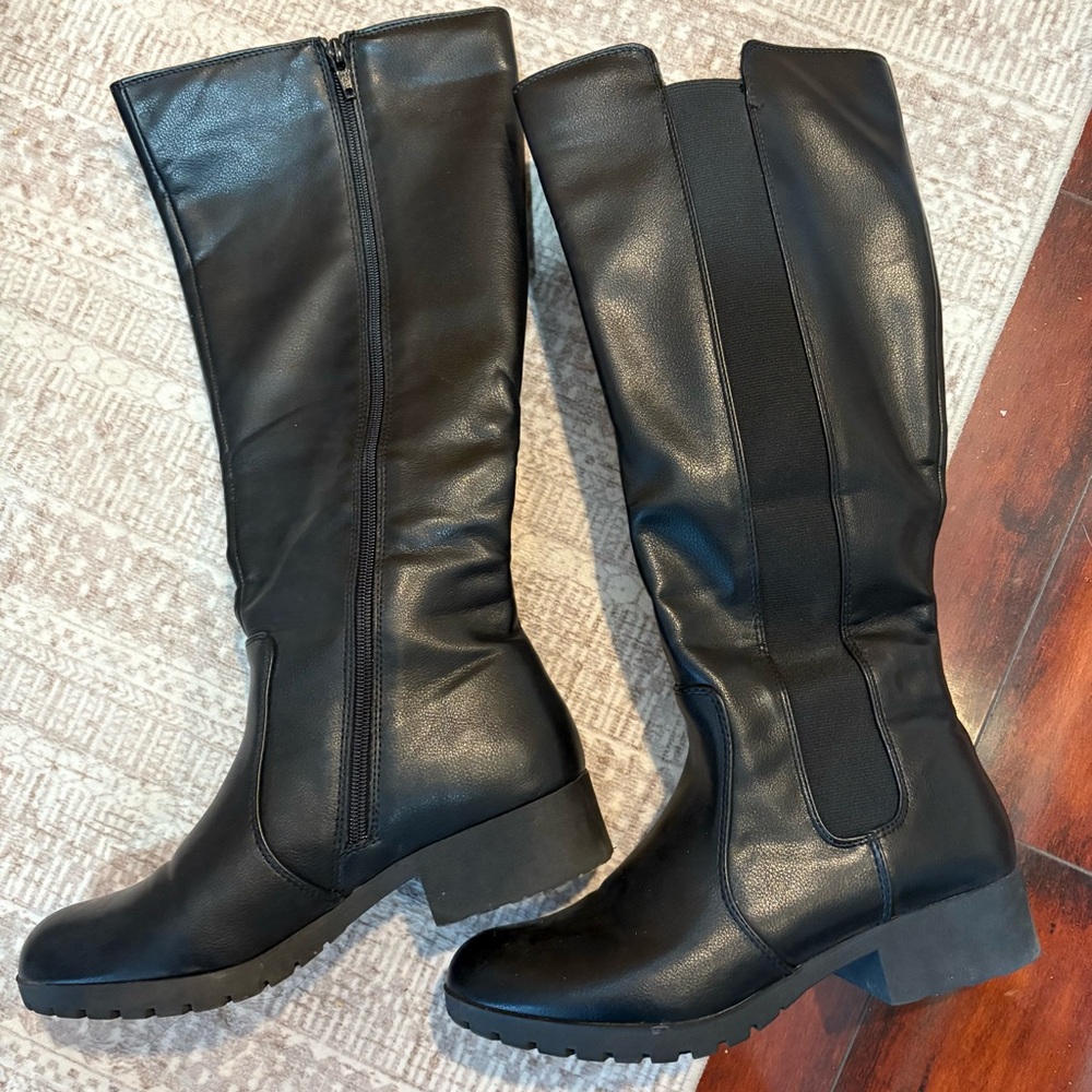 Black Knee-High Women's Boots